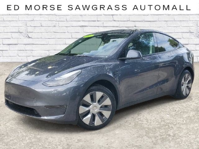 2023 Tesla Model Y Long Range — photo 1 of 25