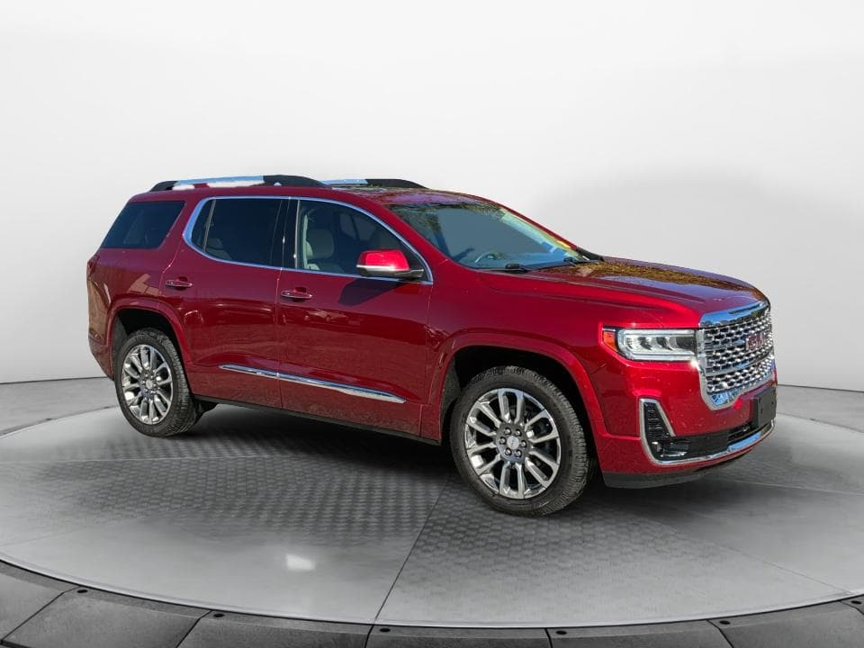 2023 GMC Acadia Denali — photo 1 of 5
