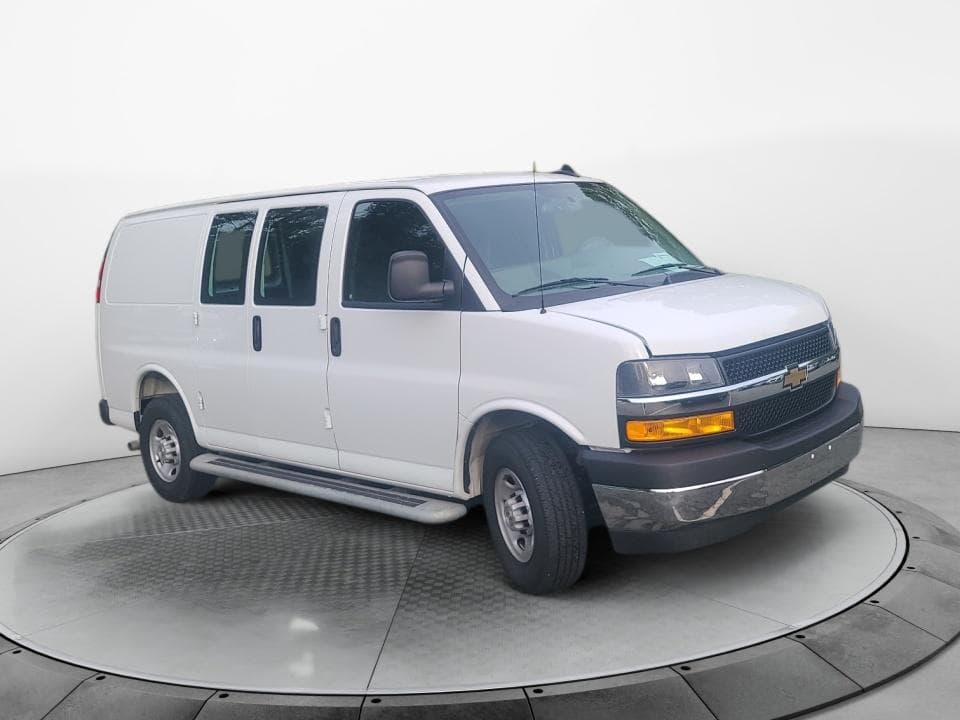 2025 Chevrolet Express Cargo Van Base — photo 1 of 5