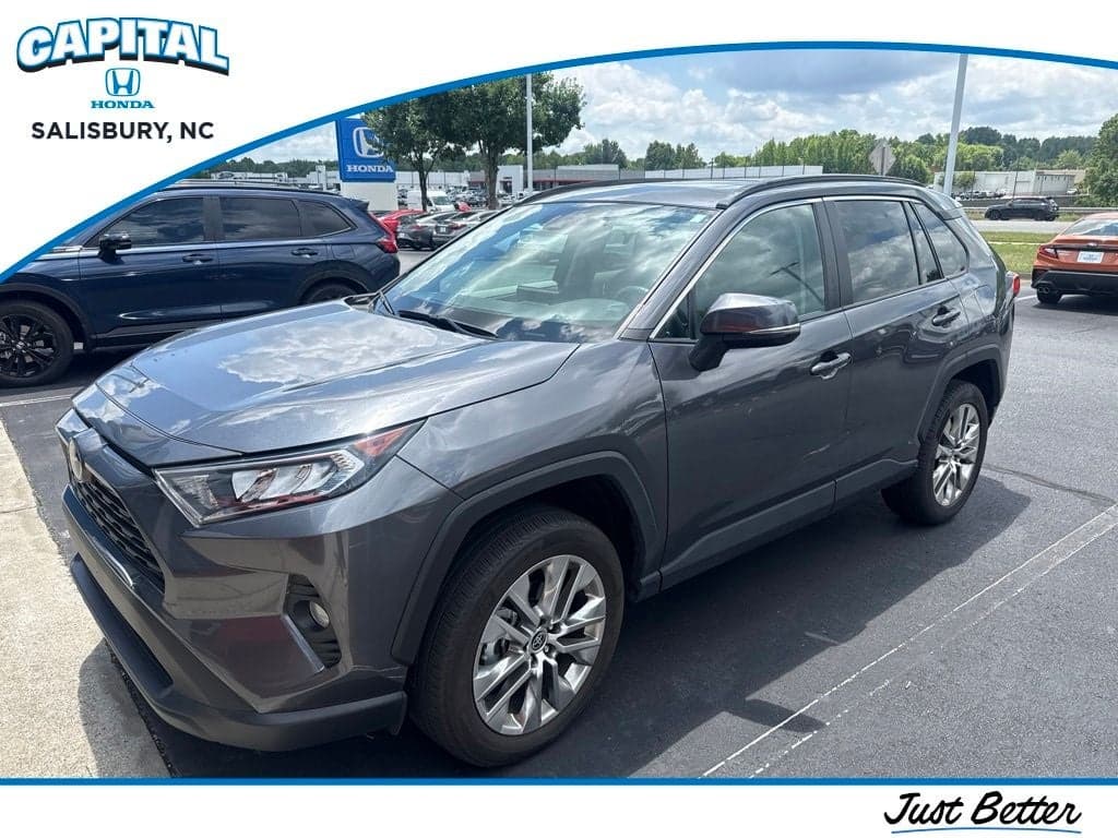 2021 Toyota RAV4 XLE Premium — photo 1 of 5