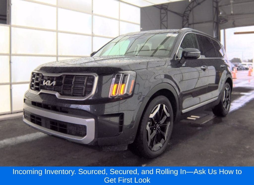 2025 Kia Telluride S — photo 1 of 5