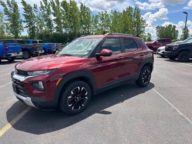 2023 Chevrolet Trailblazer LT — photo 1 of 50