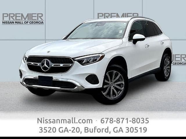 2024 Mercedes-Benz GLC Base — photo 1 of 36