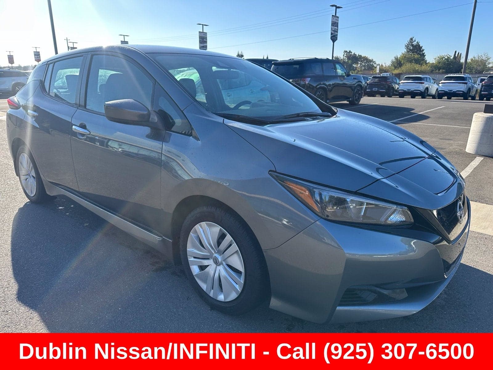 2025 Nissan LEAF S — photo 1 of 5
