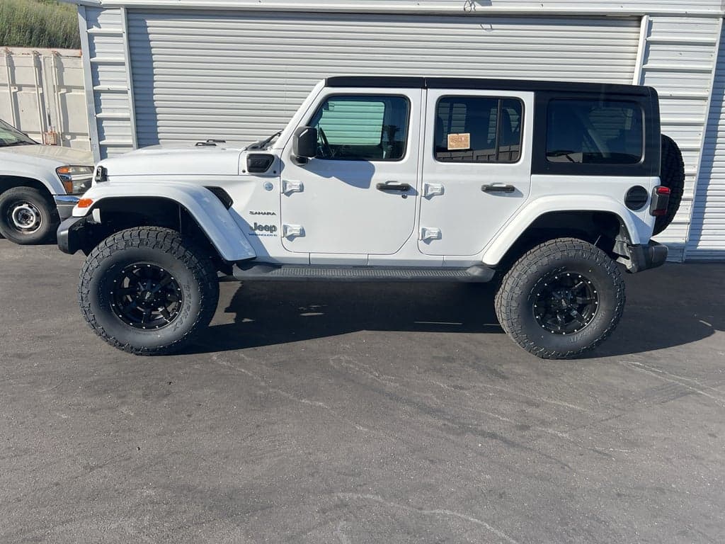 2023 Jeep Wrangler 4xe Sahara — photo 1 of 30