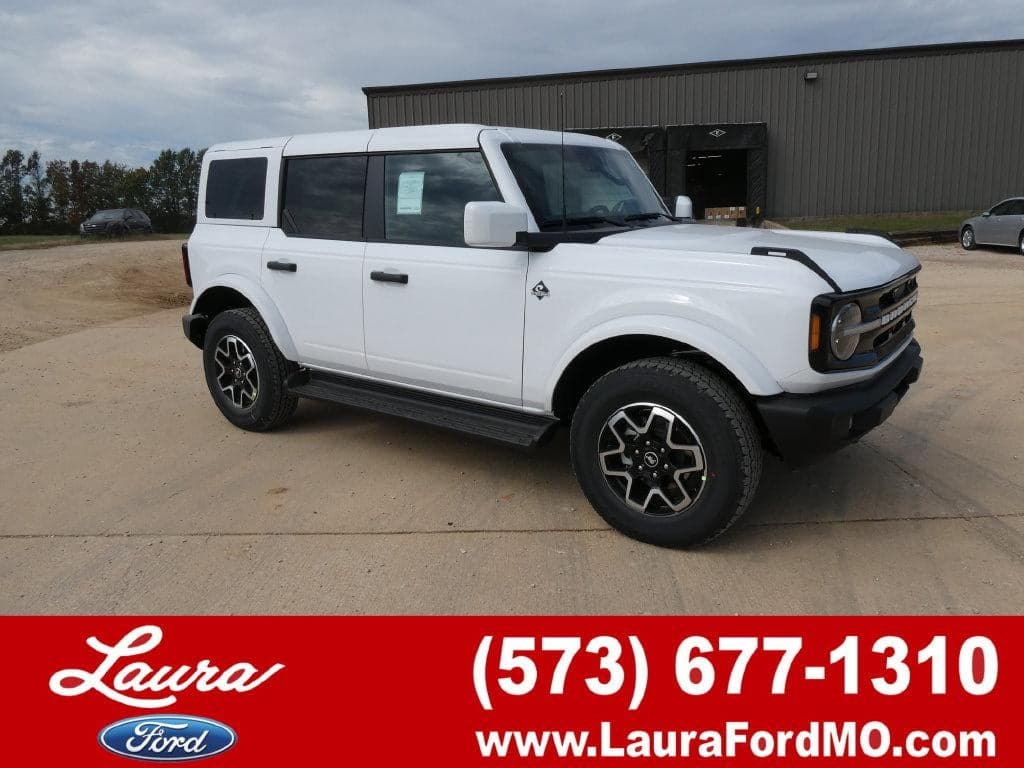 2026 Ford Bronco Outer Banks — photo 1 of 5