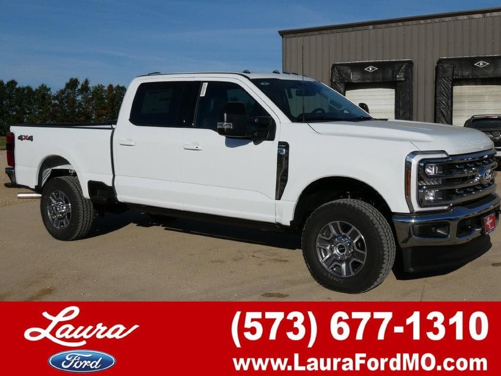 2027 Ford Super Duty F-250 SRW LARIAT — photo 1 of 47