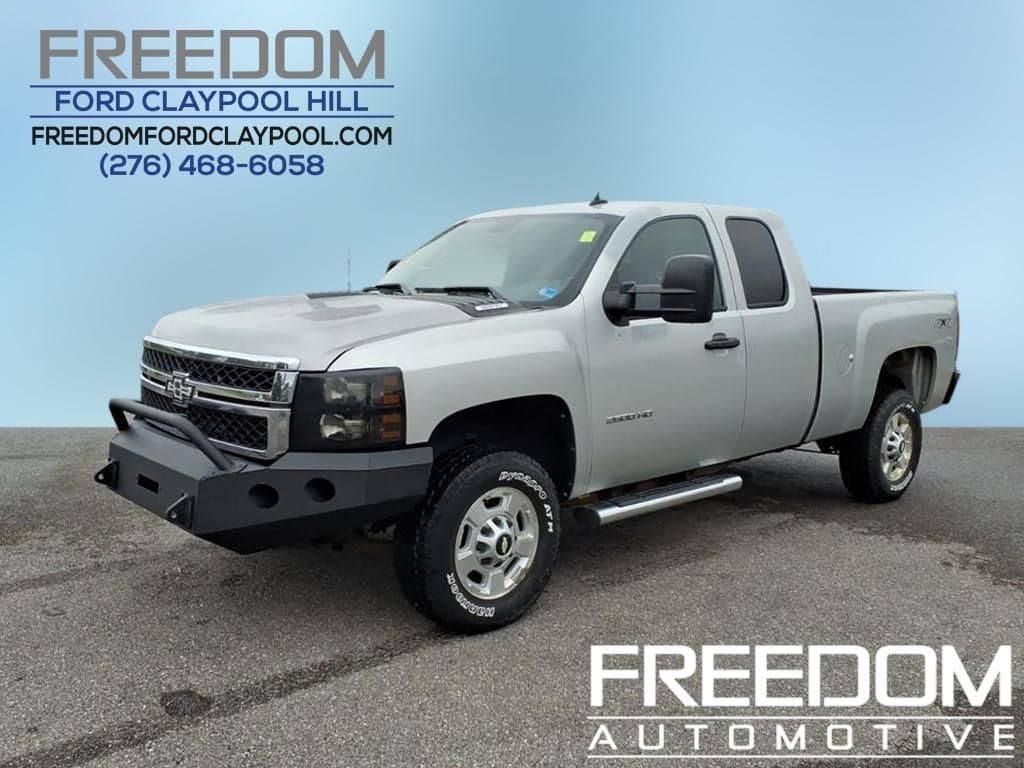 2011 Chevrolet Silverado 2500HD LT — photo 1 of 25
