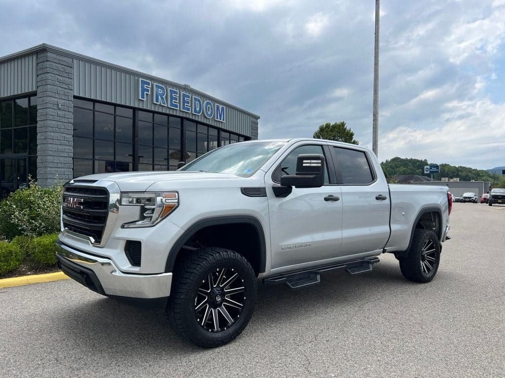 2020 GMC Sierra 1500 Base — photo 1 of 45