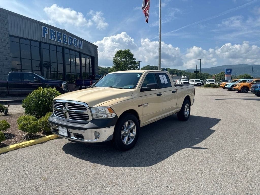 2016 RAM 1500 Big Horn — photo 1 of 35