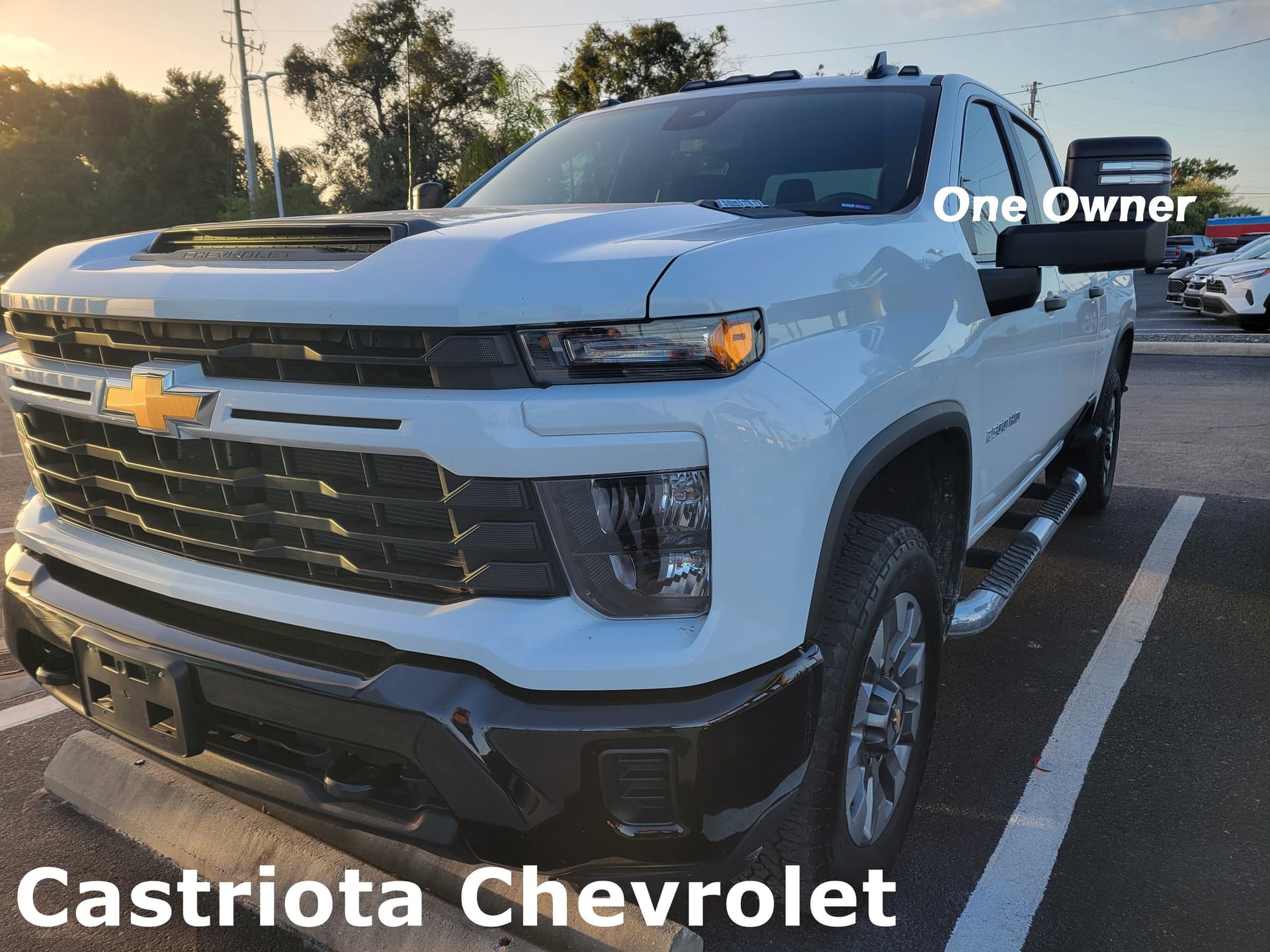 2026 Chevrolet Silverado 2500HD Custom — photo 1 of 5