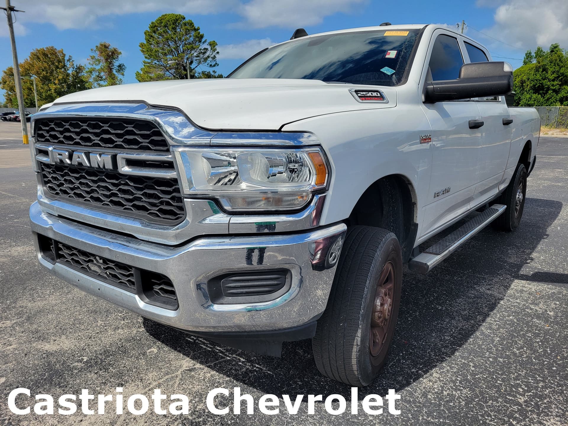 2022 RAM 2500 Tradesman — photo 1 of 2
