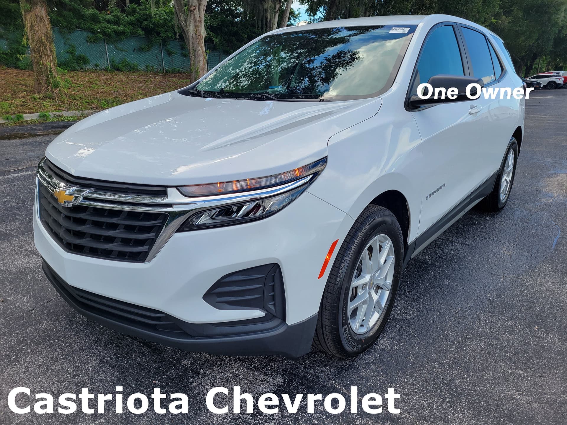 2024 Chevrolet Equinox LS — photo 1 of 60