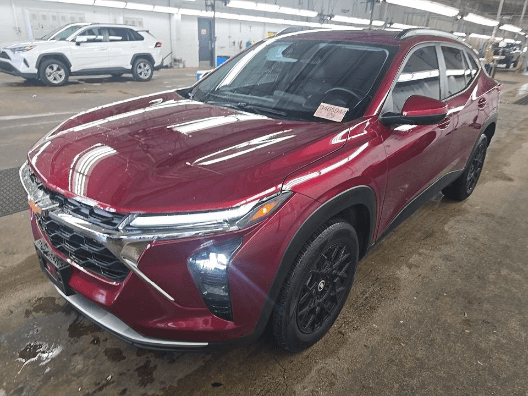 2025 Chevrolet Trax LT — photo 1 of 5