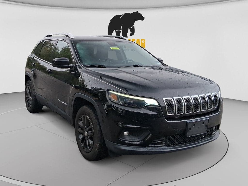 2019 Jeep Cherokee Latitude Plus — photo 1 of 8