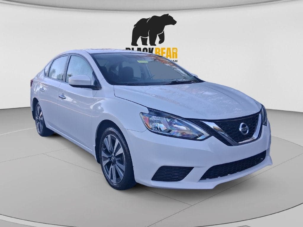 2019 Nissan Sentra SV — photo 1 of 5
