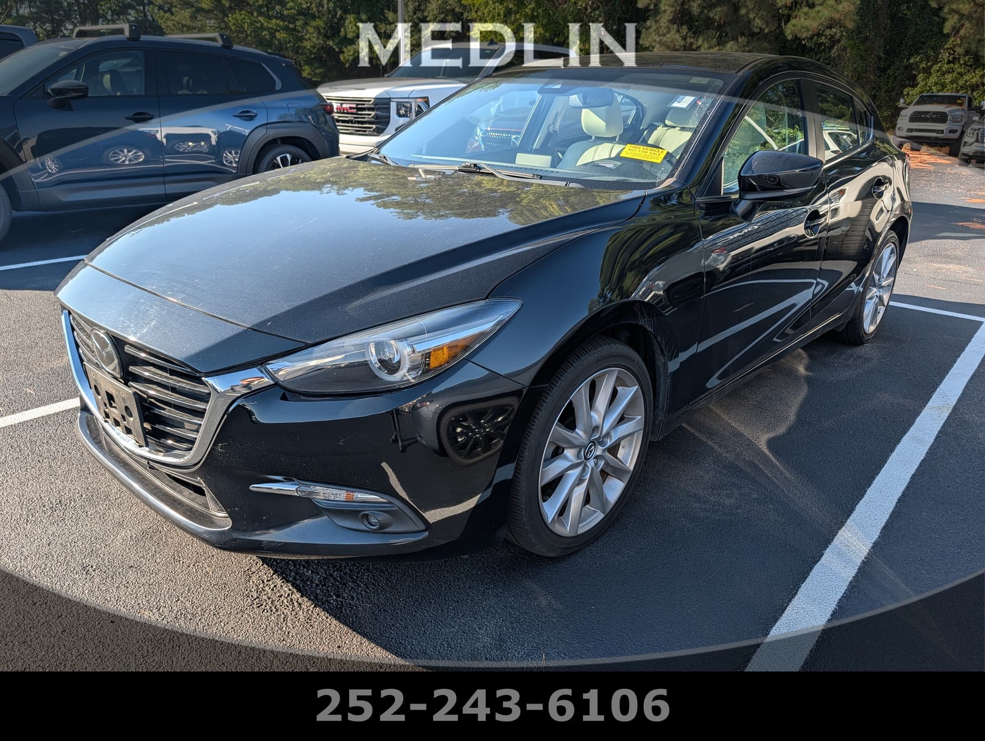 2017 Mazda Mazda3 5-Door Grand Touring — photo 1 of 12