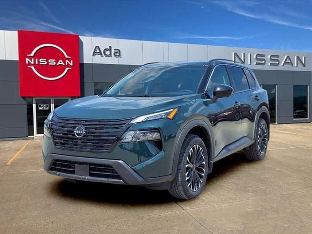 2026 Nissan Rogue Dark Armor — photo 1 of 21