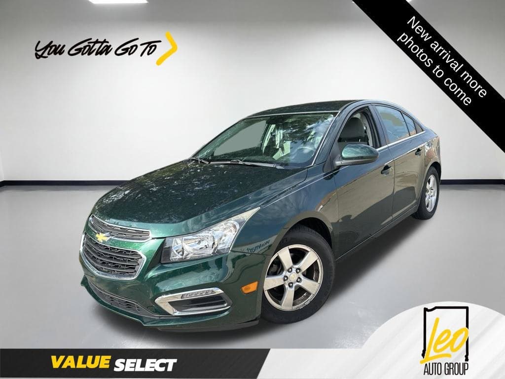 2015 Chevrolet Cruze LT — photo 1 of 11