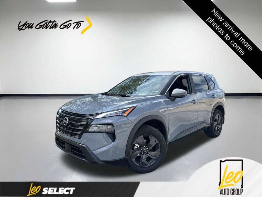2026 Nissan Rogue SV — photo 1 of 5