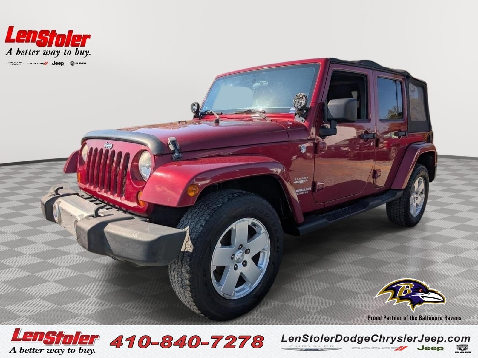2011 Jeep Wrangler Unlimited Sahara — photo 1 of 5