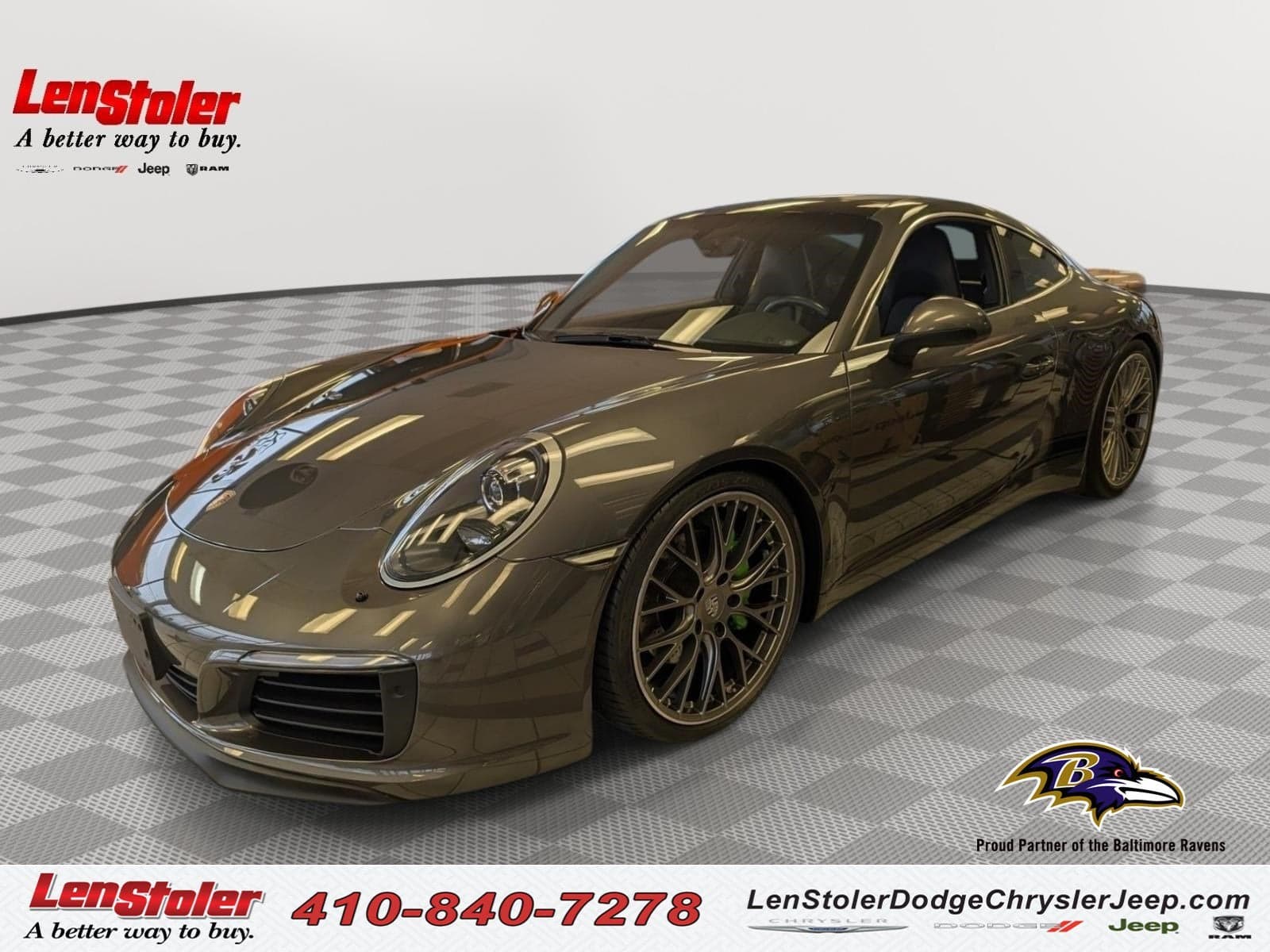2017 Porsche 911 Carrera — photo 1 of 43