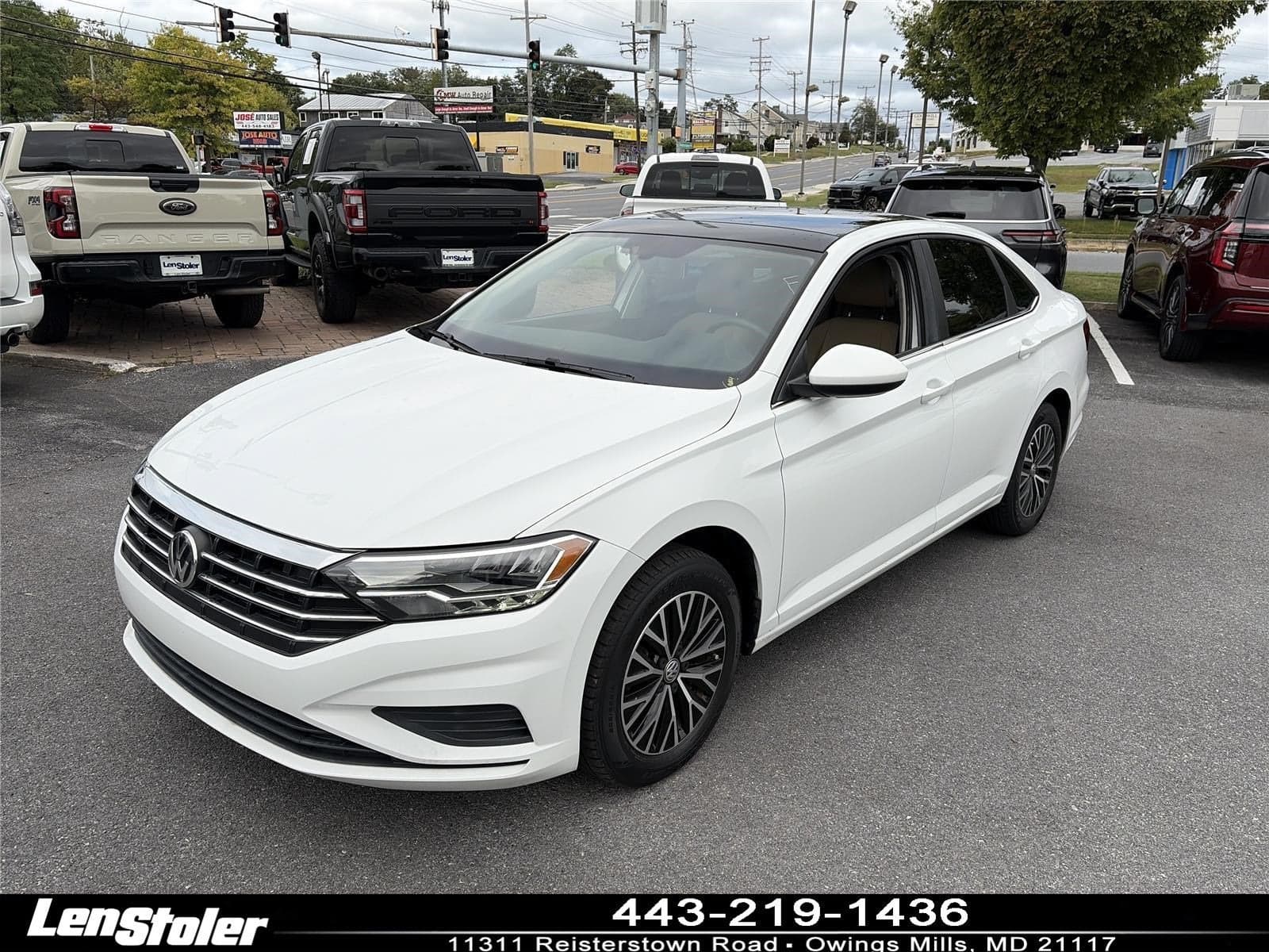 2020 Volkswagen Jetta SE — photo 1 of 27