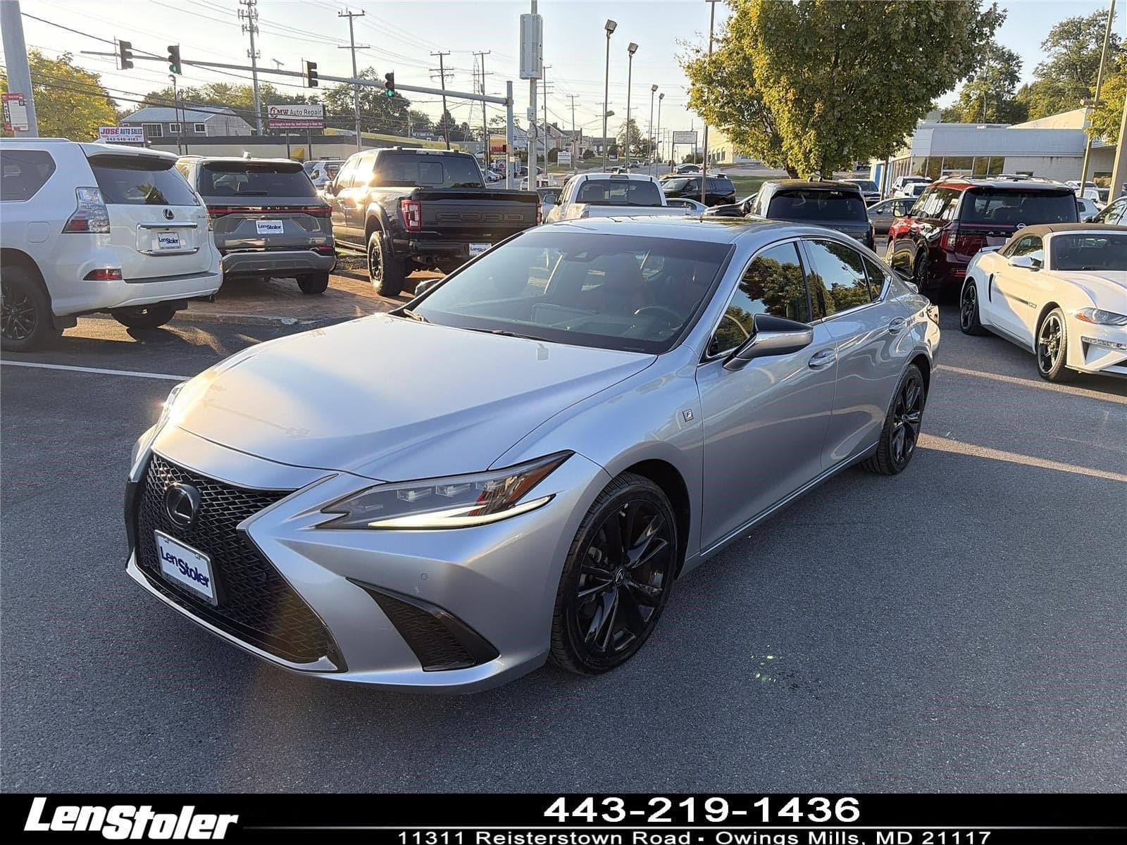 2023 Lexus ES Base — photo 1 of 28