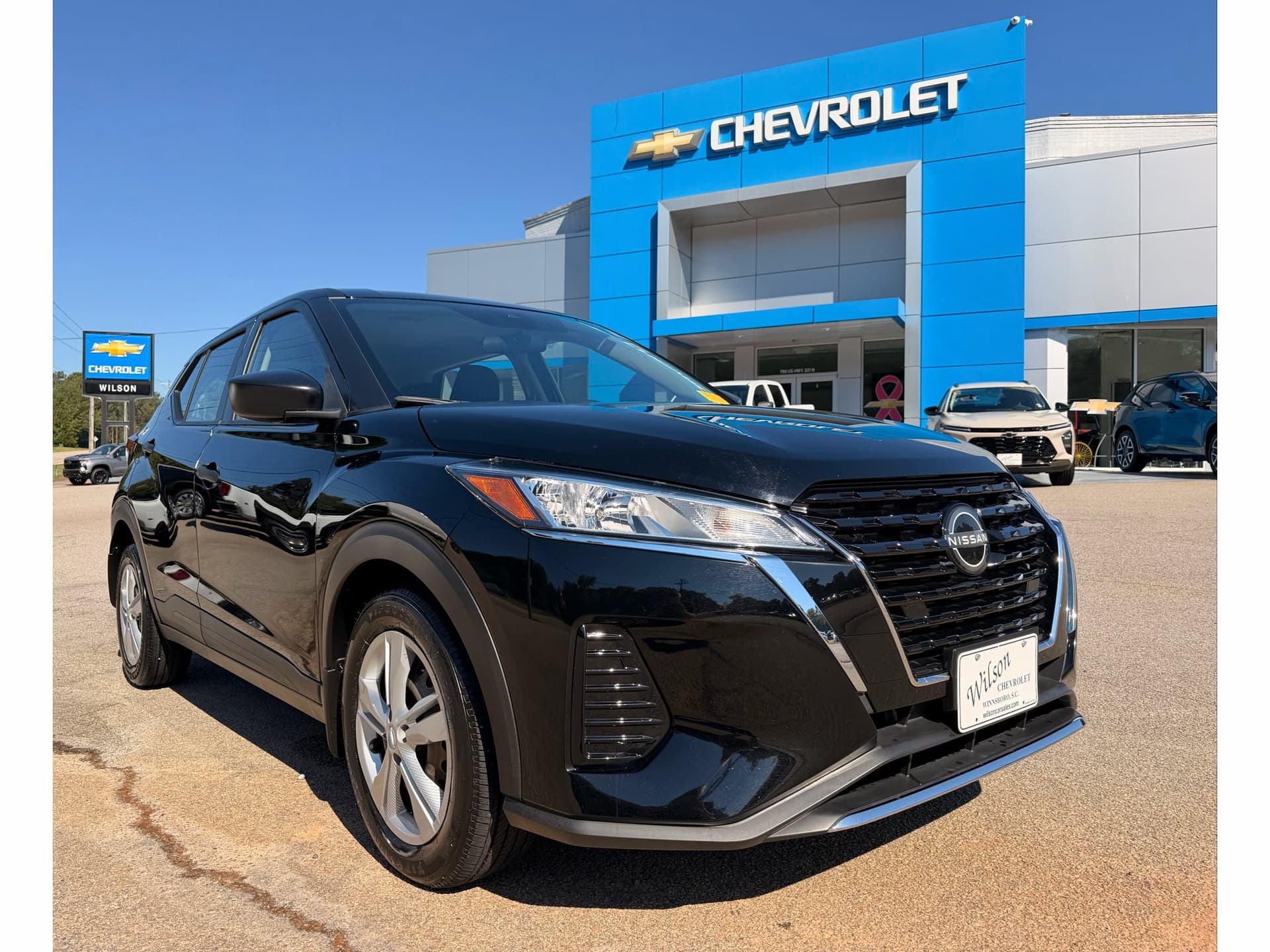 2024 Nissan Kicks S — photo 1 of 5