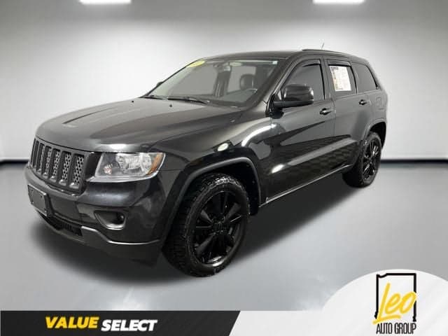 2012 Jeep Grand Cherokee Laredo — photo 1 of 25