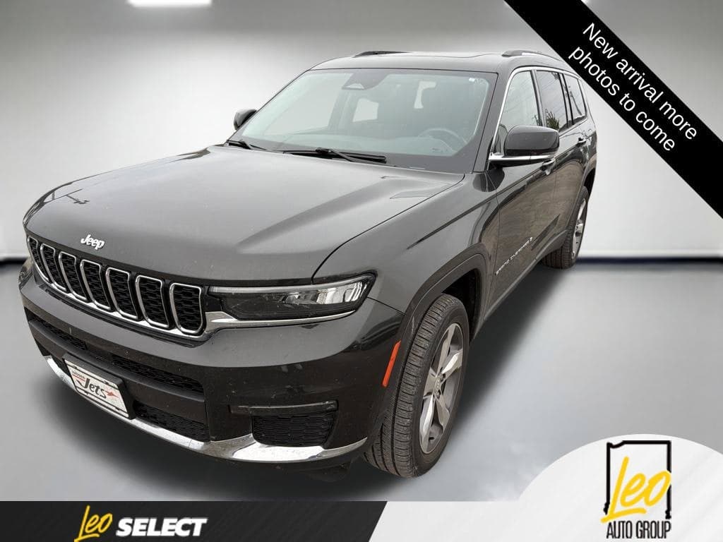 2022 Jeep Grand Cherokee L Limited — photo 1 of 5
