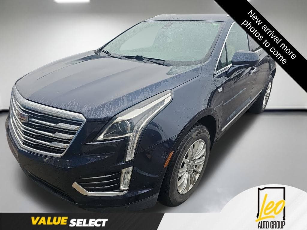 2017 Cadillac XT5 FWD — photo 1 of 11