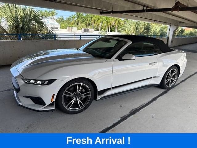 2024 Ford Mustang EcoBoost — photo 1 of 33