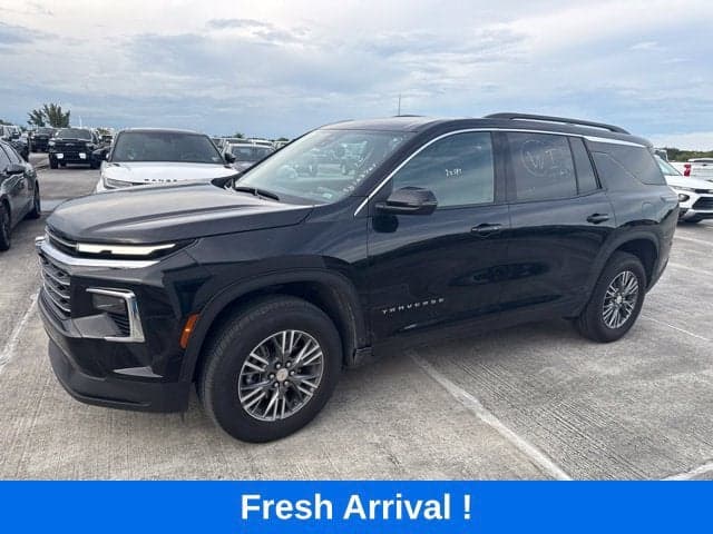 2026 Chevrolet Traverse FWD LT — photo 1 of 5