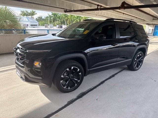 2025 Chevrolet Equinox FWD RS — photo 1 of 5