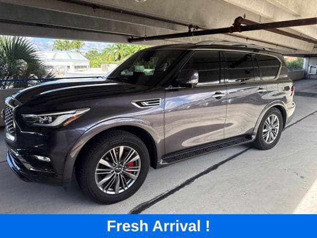 2022 INFINITI QX80 LUXE — photo 1 of 36