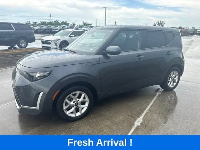 2024 Kia Soul LX — photo 1 of 34