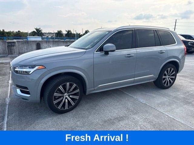 2024 Volvo XC90 Core Bright Theme — photo 1 of 5