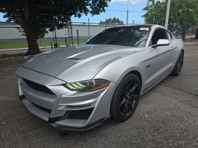 2019 Ford Mustang GT — photo 1 of 21