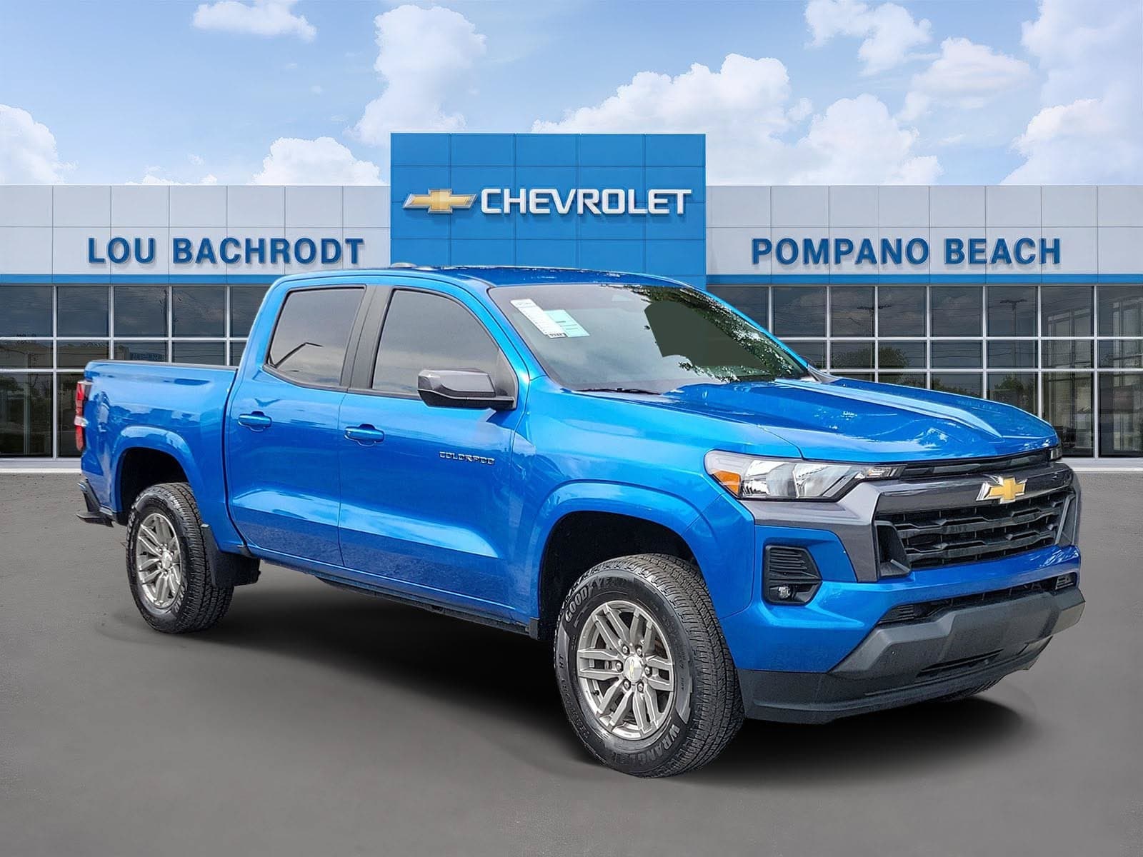 2024 Chevrolet Colorado 2WD LT — photo 1 of 18