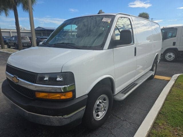 2025 Chevrolet Express Cargo Van Base — photo 1 of 5