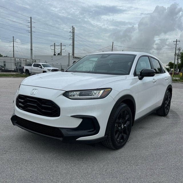 2025 Honda HR-V Sport — photo 1 of 21