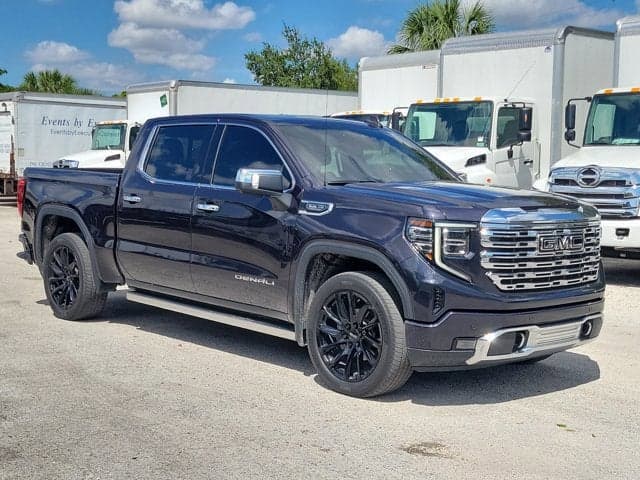 2022 GMC Sierra 1500 Denali — photo 1 of 38