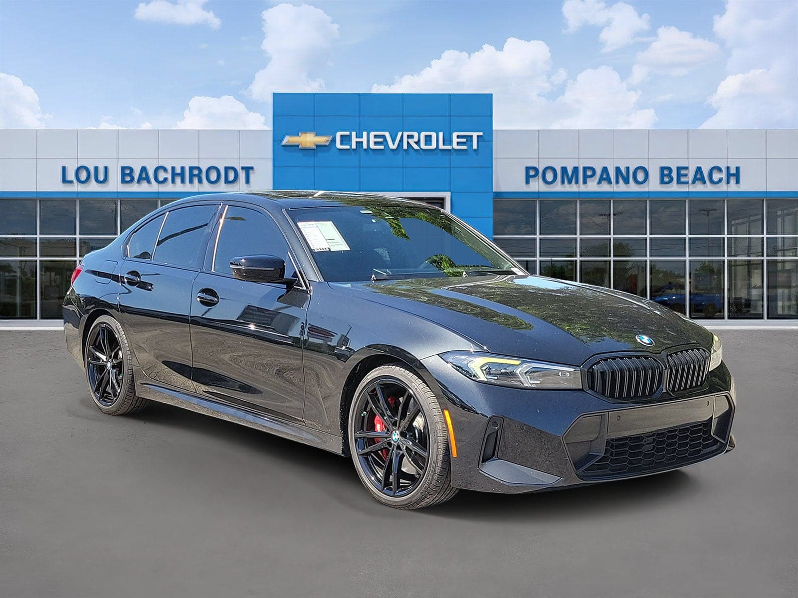 2023 BMW 3 Series 330i — photo 1 of 32