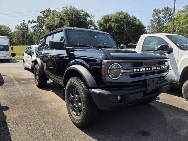 2021 Ford Bronco Base — photo 1 of 9