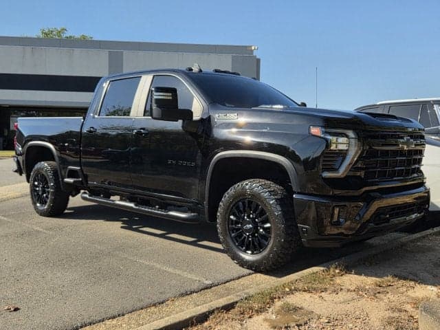 2024 Chevrolet Silverado 2500HD LT — photo 1 of 5