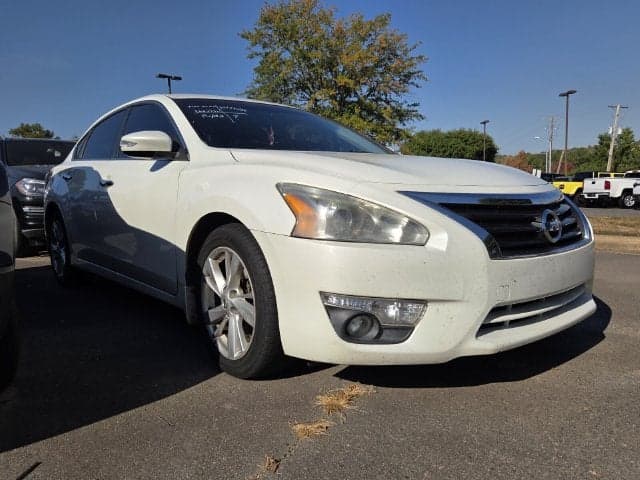 2015 Nissan Altima 2.5 SV — photo 1 of 5