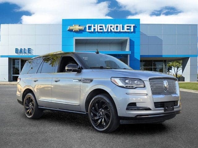 2023 Lincoln Navigator Reserve — photo 1 of 32