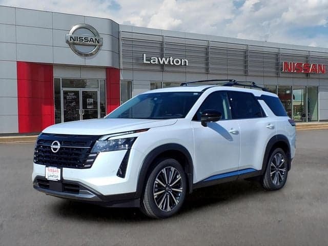 2026 Nissan Pathfinder Platinum — photo 1 of 27