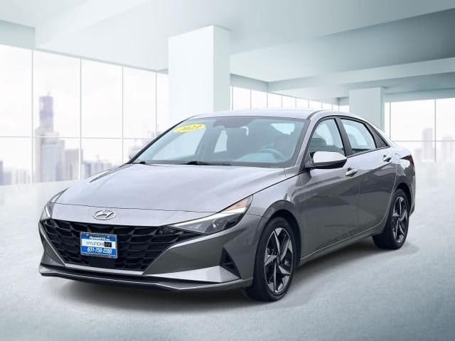 2023 Hyundai Elantra SEL — photo 1 of 49